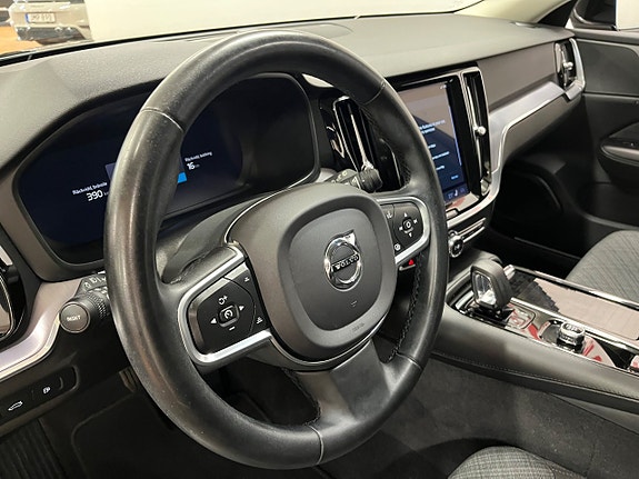 Volvo V60 13 of 22