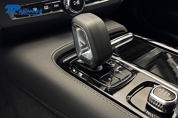Volvo V90 16 of 25