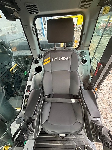 Hyundai HW150ACR LAGERMASKIN 14 of 24