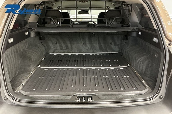 Volvo XC70 14 of 18