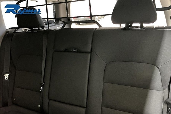 Volvo XC70 12 of 18