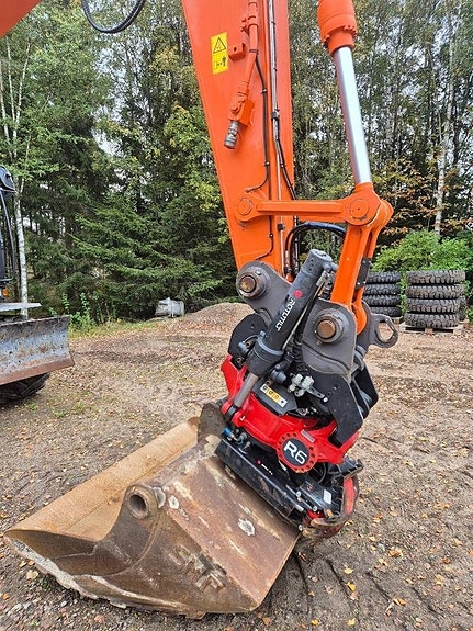 Hitachi ZX170W-6 9 of 14