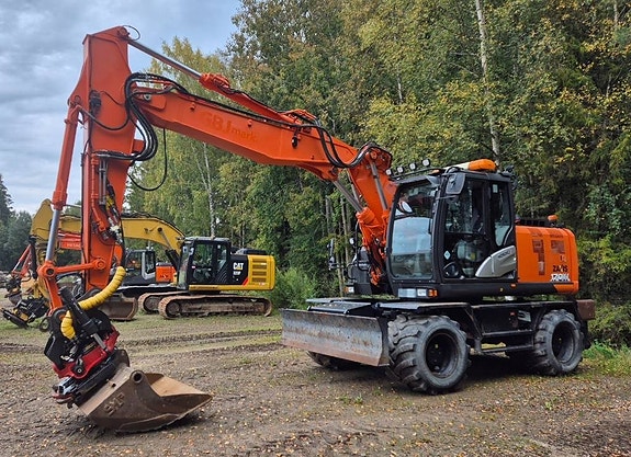 Hitachi ZX170W-6 6 of 14