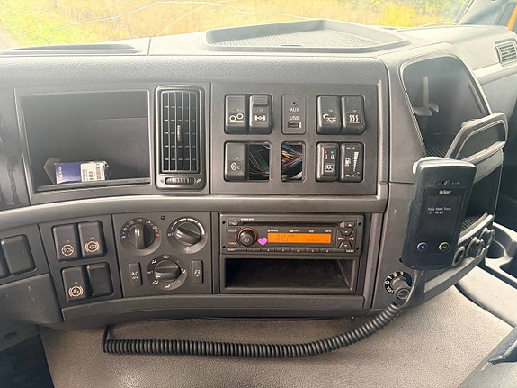 Volvo FM 8 of 12