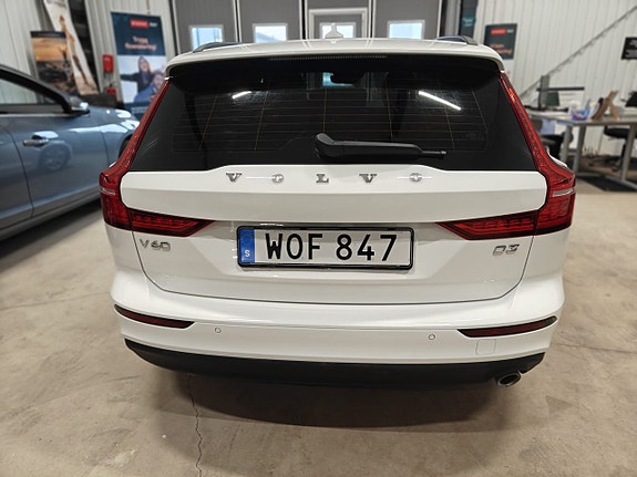 Volvo V60 8 of 19