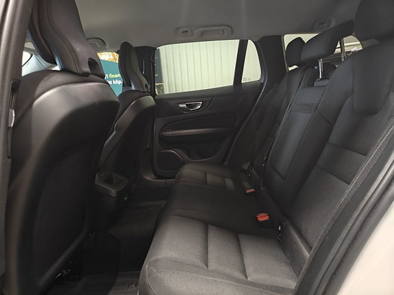 Volvo V60 17 of 19