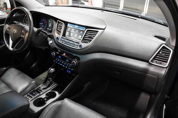 Hyundai Tucson 10 of 22