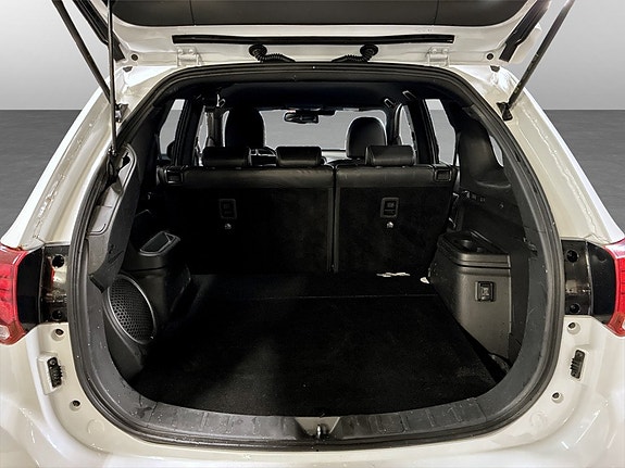 Mitsubishi Outlander 19 of 19
