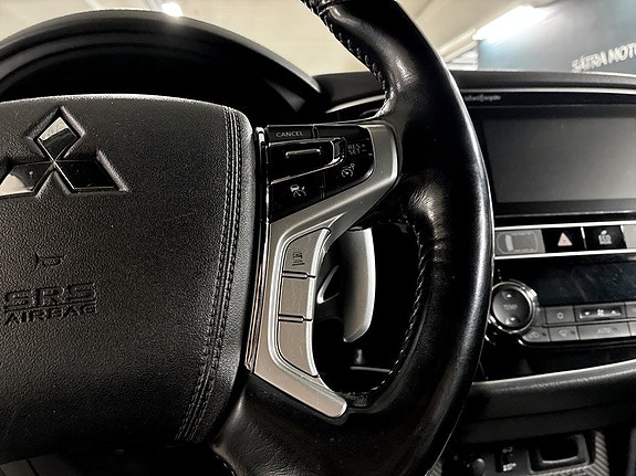 Mitsubishi Outlander 9 of 19