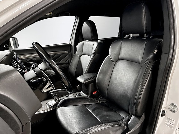 Mitsubishi Outlander 4 of 19