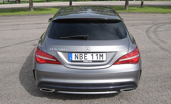 Mercedes-Benz CLA200 d 2 of 7