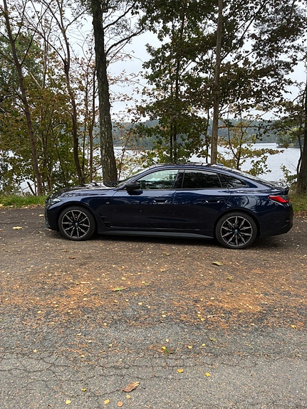 BMW i4 7 of 15