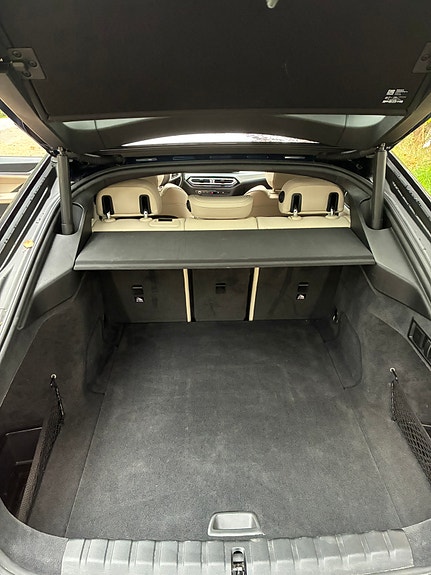 BMW i4 12 of 15