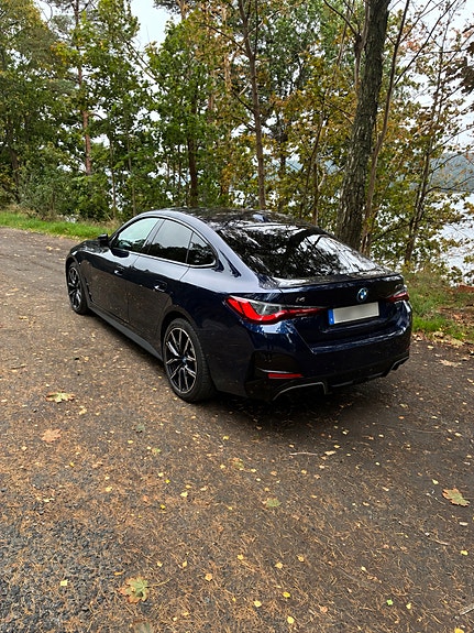 BMW i4 4 of 15