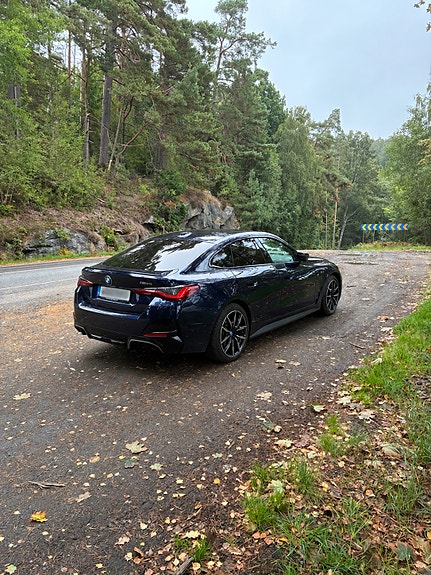 BMW i4 6 of 15