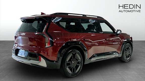 Kia EV9 2 of 13