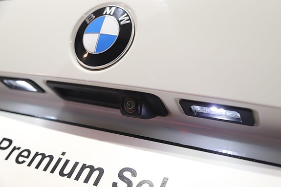 BMW 320 12 of 16