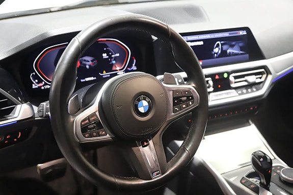 BMW 320 10 of 16