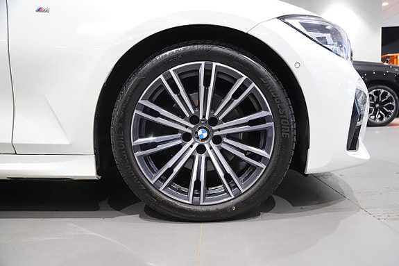 BMW 320 5 of 16