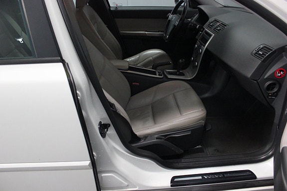 Volvo V50 10 of 21