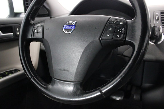 Volvo V50 17 of 21