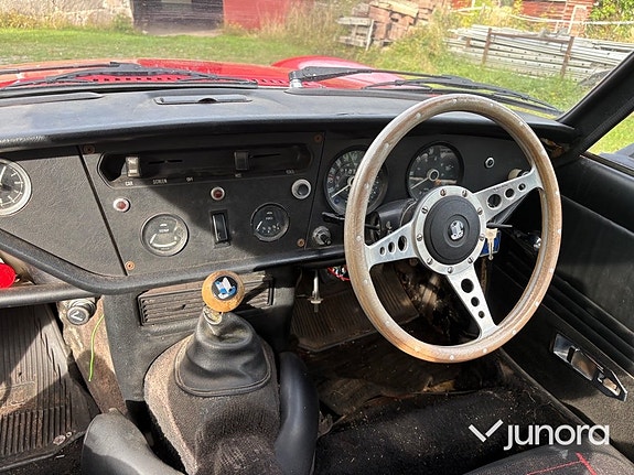 Triumph Spitfire 16 of 23