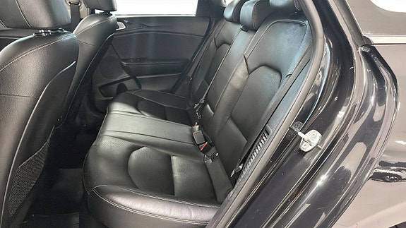 Kia Ceed 10 of 13