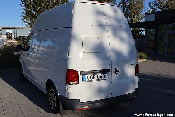 Volkswagen Transporter 6 of 15