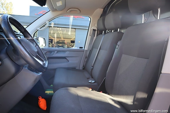Volkswagen Transporter 12 of 15