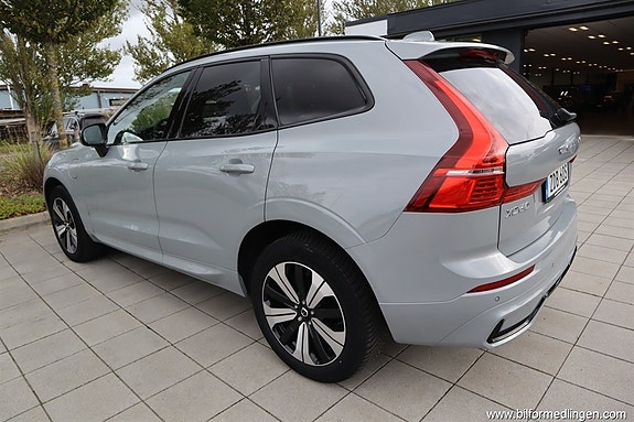 Volvo XC60 8 of 23