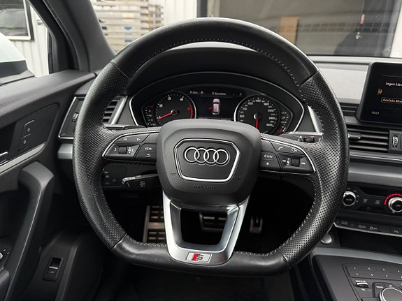 Audi Q5 8 of 21