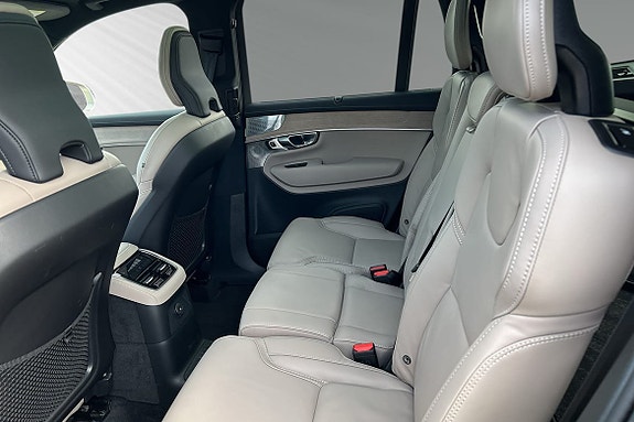 Volvo XC90 9 of 14