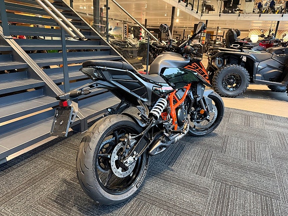 KTM 390 DUKE *DEMO* 0% ränta 38mån 3 of 8