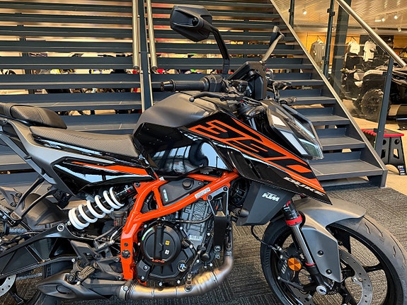 KTM 390 DUKE *DEMO* 0% ränta 38mån 5 of 8