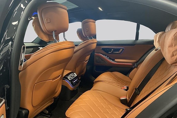Mercedes-Benz S580 9 of 14