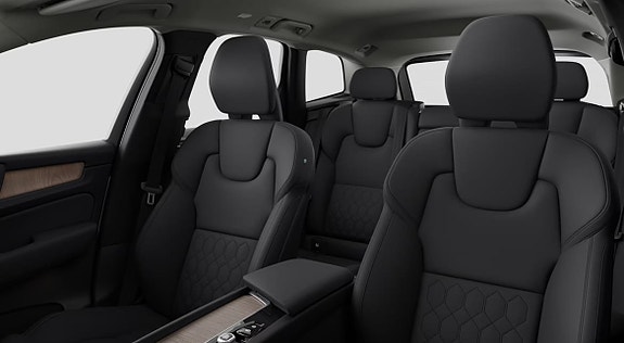 Volvo XC60 9 of 24