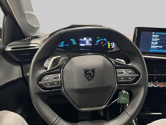 Peugeot 208 14 of 18