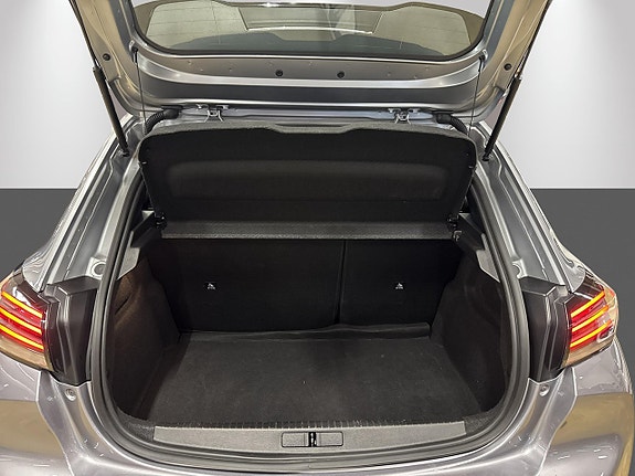 Peugeot 208 15 of 18
