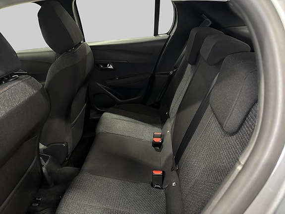 Peugeot 208 9 of 18