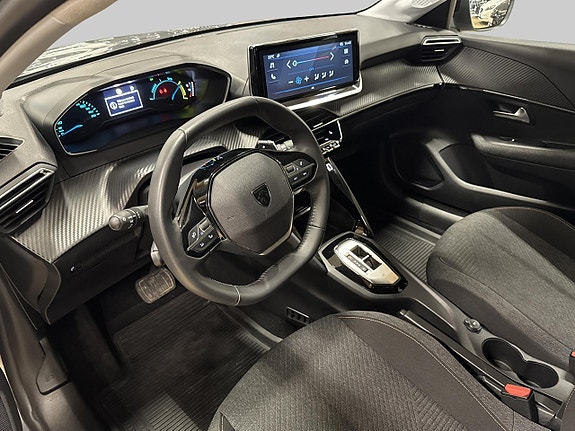 Peugeot 208 8 of 18