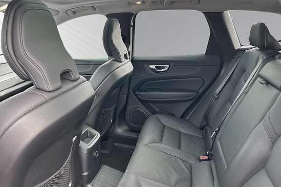 Volvo XC60 9 of 13