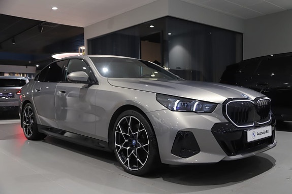 BMW 550e 2 of 13