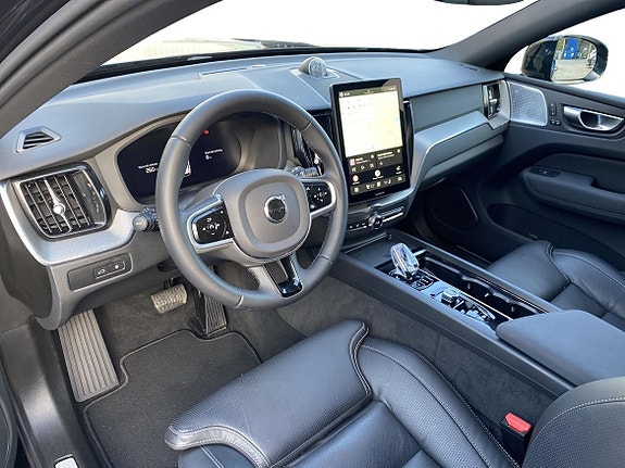 Volvo XC60 6 of 14