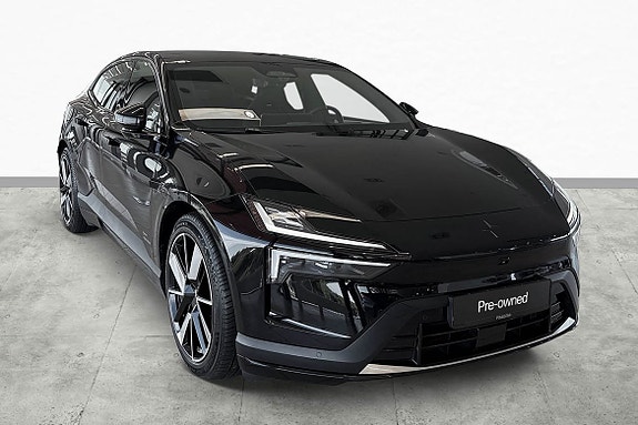Polestar 4 10 of 30