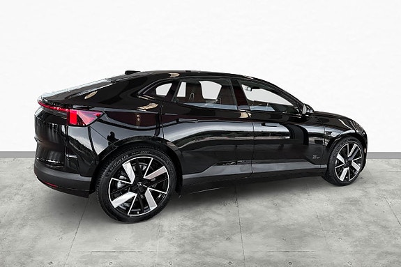 Polestar 4 4 of 30