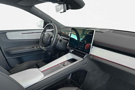 Polestar 4 14 of 30
