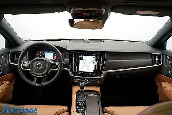 Volvo V90 Cross Country 16 of 30