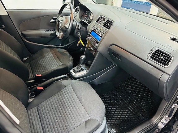 Volkswagen Polo 14 of 21