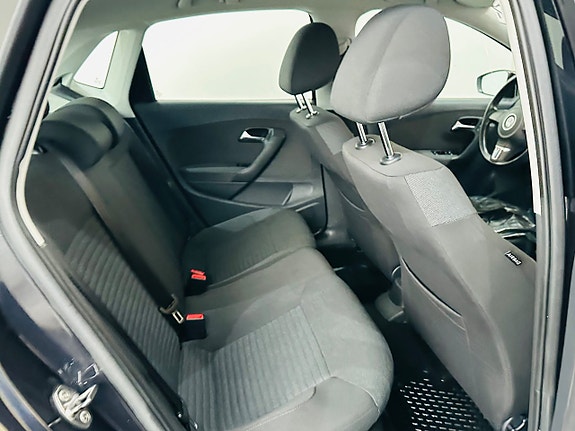 Volkswagen Polo 16 of 21