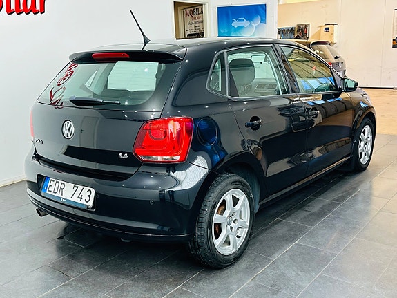 Volkswagen Polo 7 of 21